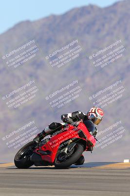 media/Oct-01-2023-SoCal Trackdays (Sun) [[4c570cc352]]/Turn 9 Set 2 (10am)/